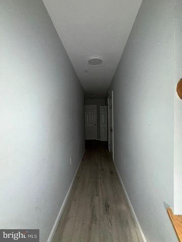 883 BARNABY ST SE, Washington, DC 20032