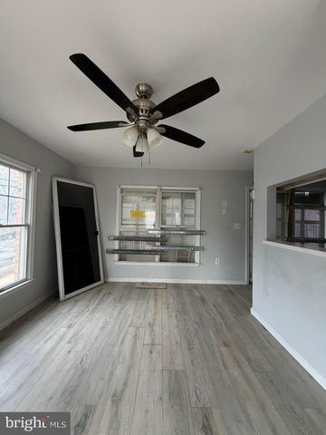 883 BARNABY ST SE, Washington, DC 20032