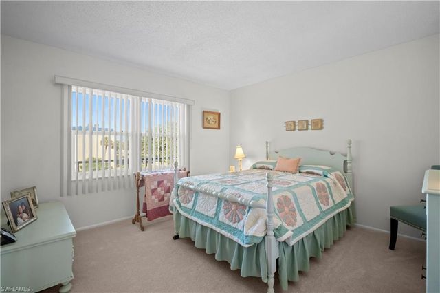 1747 Pebble Beach DR # 317, Fort Myers, FL 33907
