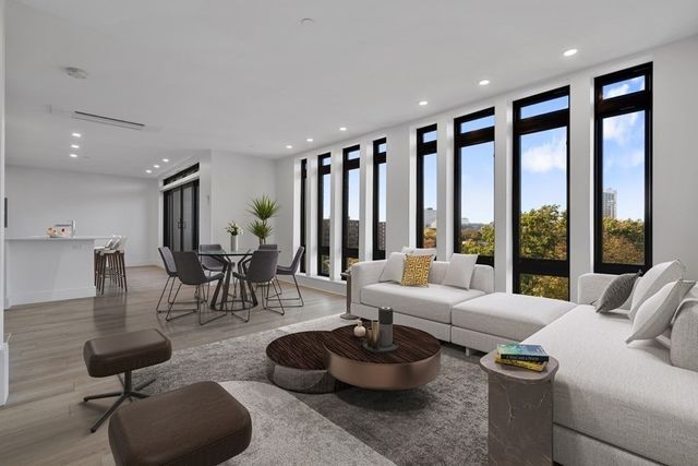 1950 Washington St 5C, Boston, MA 02118