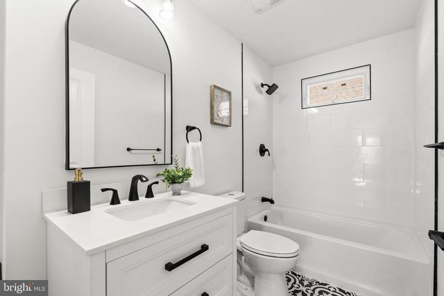 55 SHEFFIELD PL, Southampton, NJ 08088