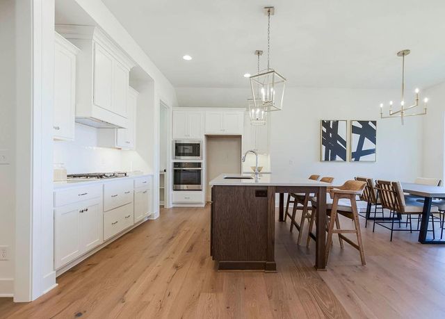17021 S Lichtenauer Street, Olathe, KS 66062