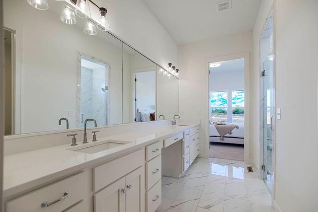 17021 S Lichtenauer Street, Olathe, KS 66062