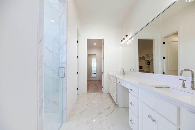17021 S Lichtenauer Street, Olathe, KS 66062