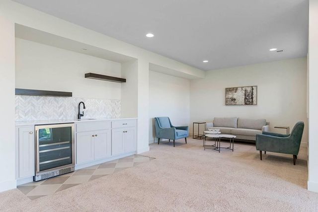 17021 S Lichtenauer Street, Olathe, KS 66062