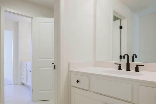 17021 S Lichtenauer Street, Olathe, KS 66062