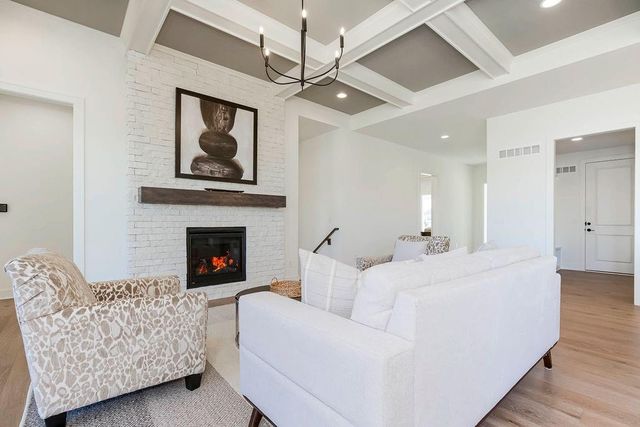 17021 S Lichtenauer Street, Olathe, KS 66062