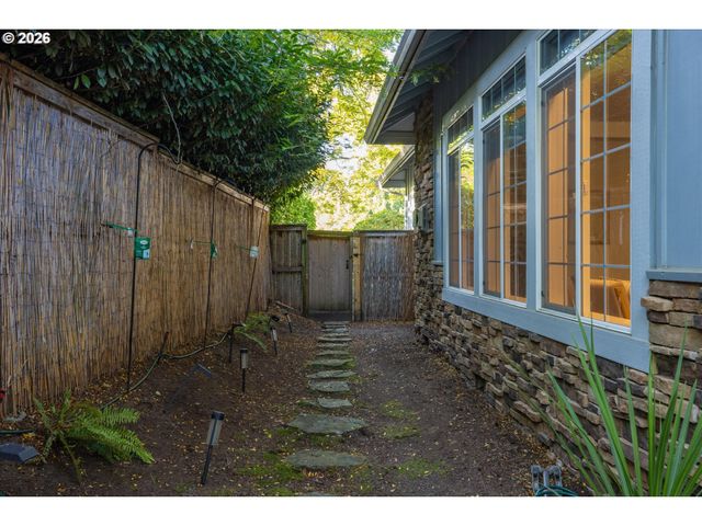 19901 Se 5TH Way, Camas, WA 98607