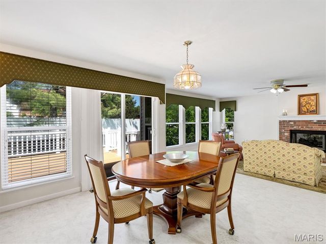 113 Christopher Place, St Louis, MO 63129
