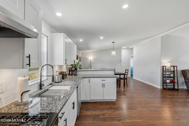 8230 S Fillmore Road, Tucson, AZ 85736