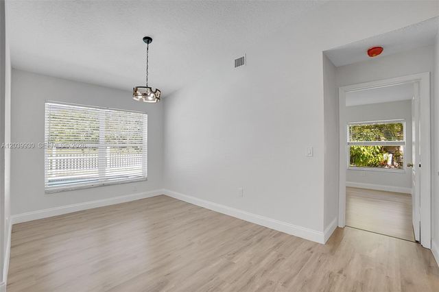 1574 NW 103rd Terrace, Coral Springs, FL 33071