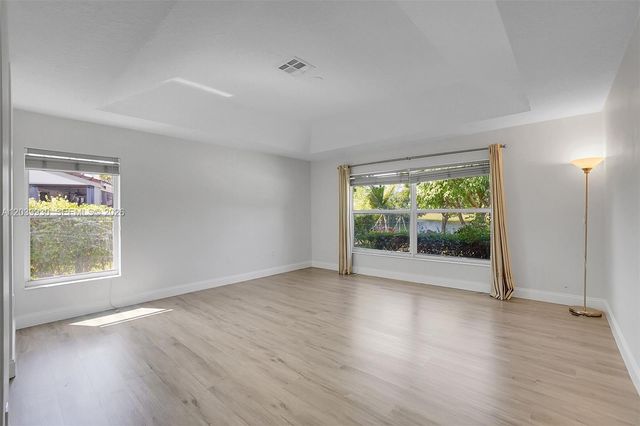 1574 NW 103rd Terrace, Coral Springs, FL 33071