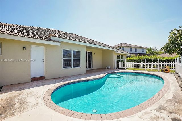1574 NW 103rd Terrace, Coral Springs, FL 33071