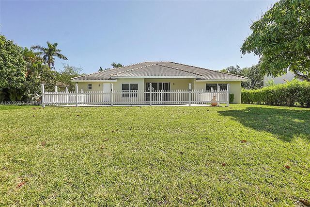 1574 NW 103rd Terrace, Coral Springs, FL 33071