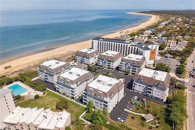 2313 Mariners Mark Way Apt 201, Virginia Beach, VA 23451