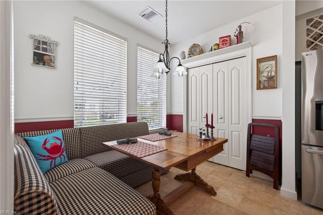 2313 Mariners Mark Way Apt 201, Virginia Beach, VA 23451