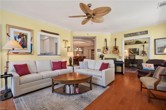 2313 Mariners Mark Way Apt 201, Virginia Beach, VA 23451