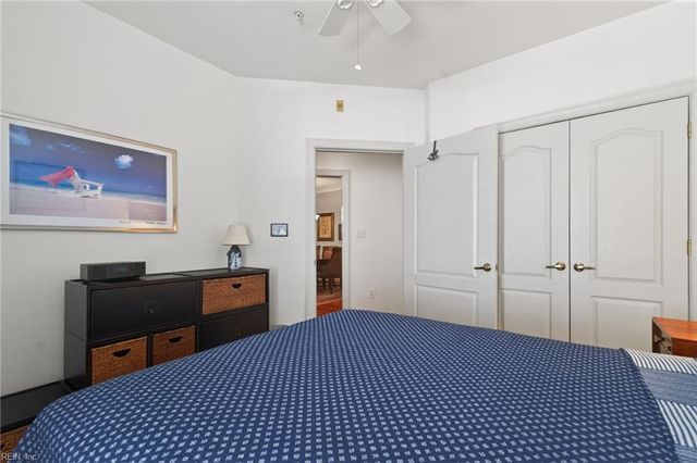 2313 Mariners Mark Way Apt 201, Virginia Beach, VA 23451