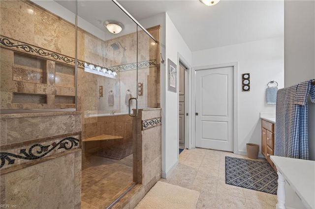 2313 Mariners Mark Way Apt 201, Virginia Beach, VA 23451