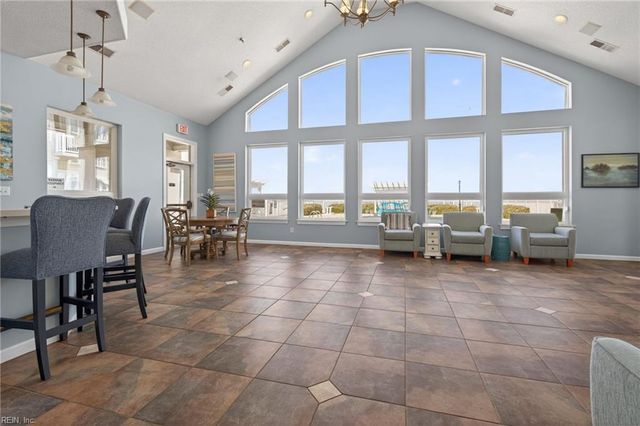 2313 Mariners Mark Way Apt 201, Virginia Beach, VA 23451