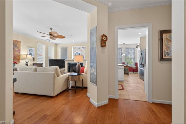 2313 Mariners Mark Way Apt 201, Virginia Beach, VA 23451