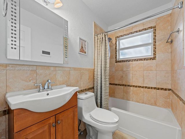 3605 SW 122nd Pl 1, Miami, FL 33175