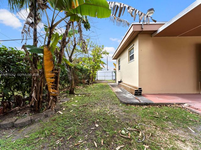 3605 SW 122nd Pl 1, Miami, FL 33175