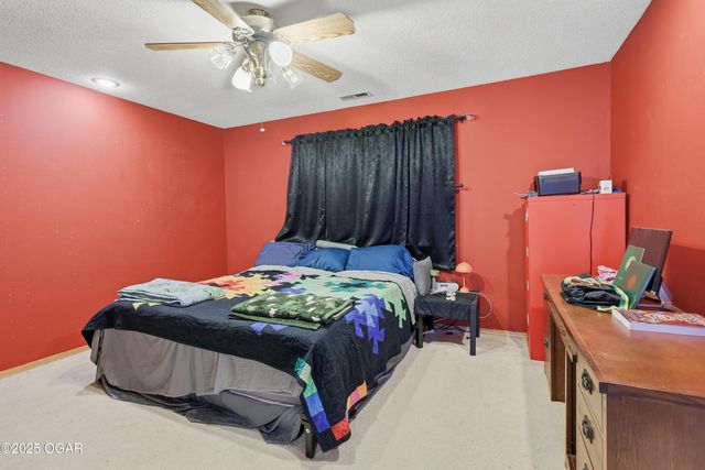 606 Cemetery Road, Seneca, MO 64865