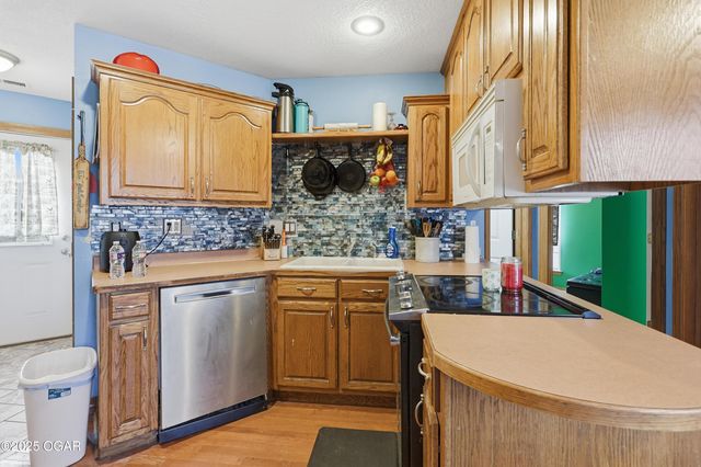 606 Cemetery Road, Seneca, MO 64865