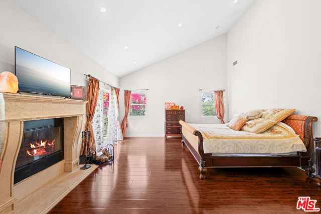 5419 Tampa Avenue, Tarzana (los Angeles), CA 91356