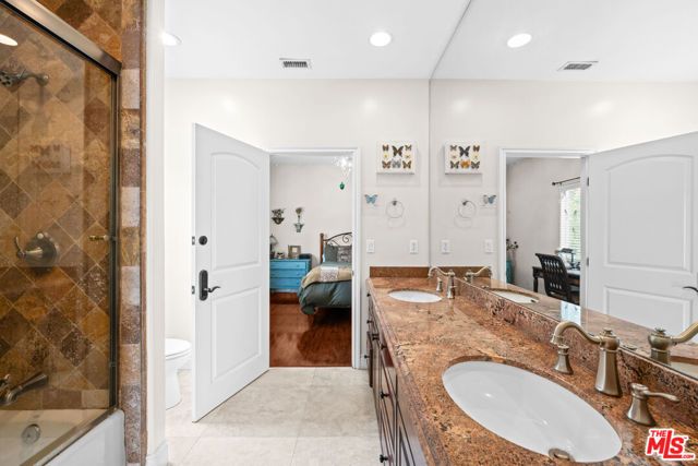 5419 Tampa Avenue, Tarzana (los Angeles), CA 91356