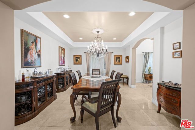 5419 Tampa Avenue, Tarzana (los Angeles), CA 91356