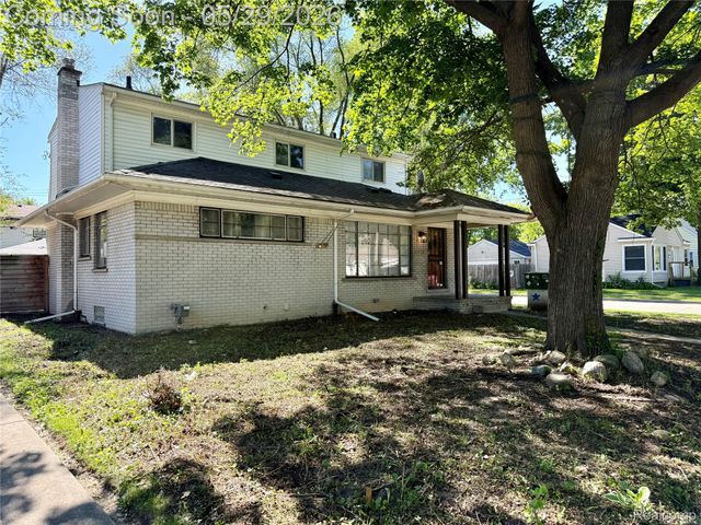 23400 Seneca Street, Oak Park, MI 48237