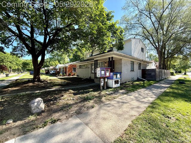23400 Seneca Street, Oak Park, MI 48237