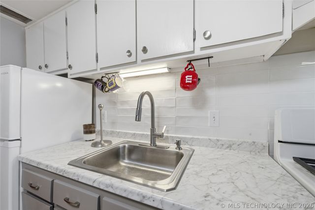 450 W 7th Street 710, Tulsa, OK 74119