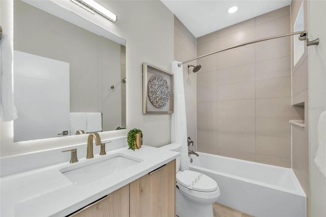 329 BEACH ROAD B, Sarasota, FL 34242