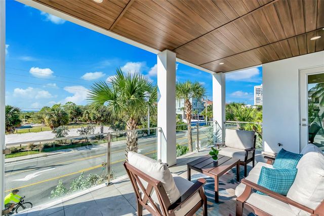 329 BEACH ROAD B, Sarasota, FL 34242