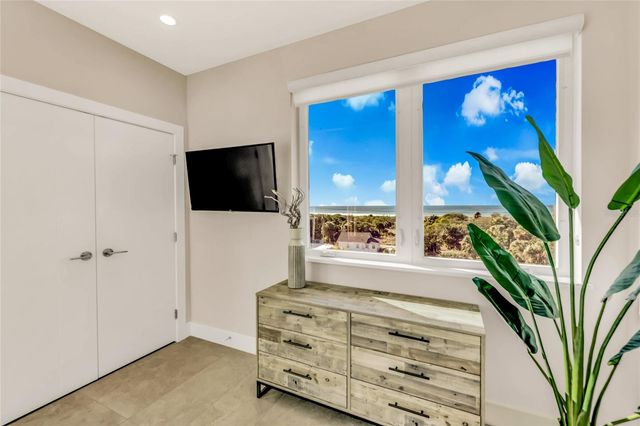 329 BEACH ROAD B, Sarasota, FL 34242