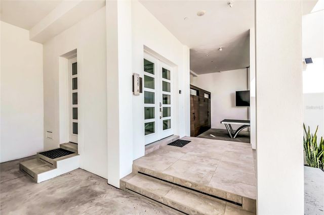 329 BEACH ROAD B, Sarasota, FL 34242