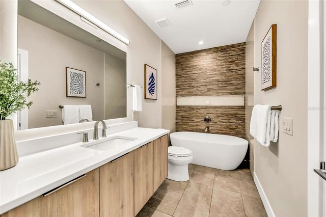 329 BEACH ROAD B, Sarasota, FL 34242