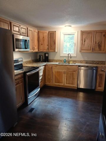 408 RHODE ISLAND Avenue, Satsuma, FL 32189