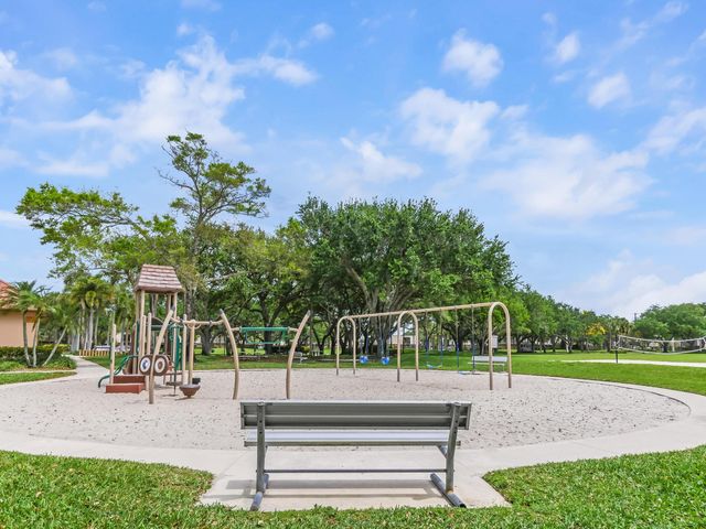 6306 63rd Way, West Palm Beach, FL 33409