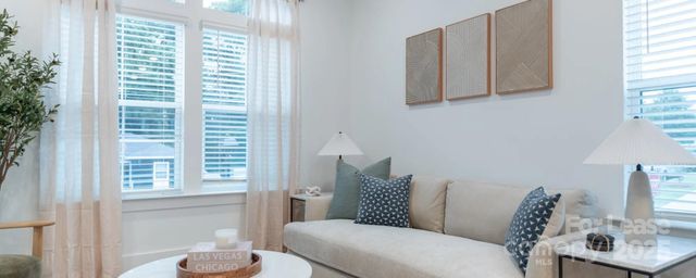 2711 Rozzelles Ferry Road, Charlotte, NC 28208