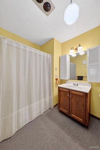 1403 Highway J, Wright City, MO 63390