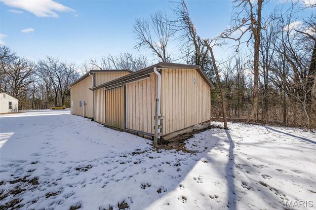1403 Highway J, Wright City, MO 63390