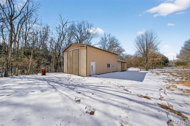 1403 Highway J, Wright City, MO 63390