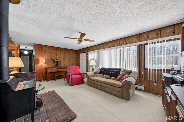 1403 Highway J, Wright City, MO 63390