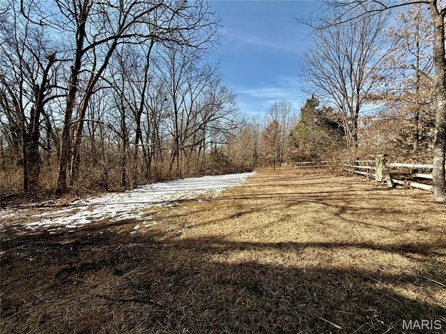 1403 Highway J, Wright City, MO 63390