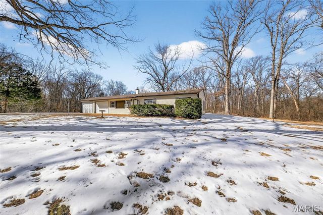 1403 Highway J, Wright City, MO 63390