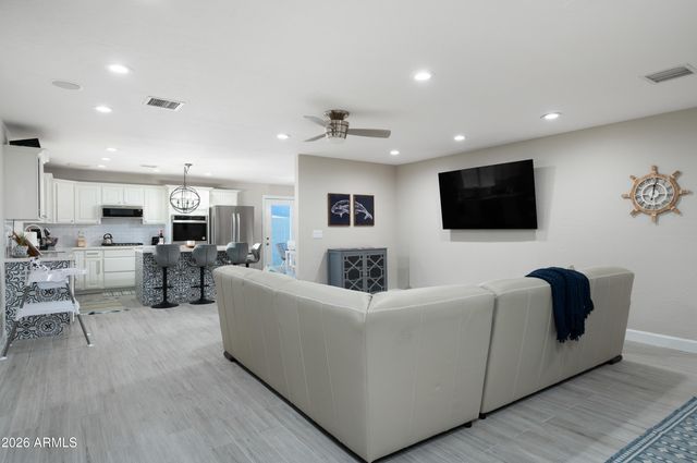 2530 N 68th Place, Scottsdale, AZ 85257